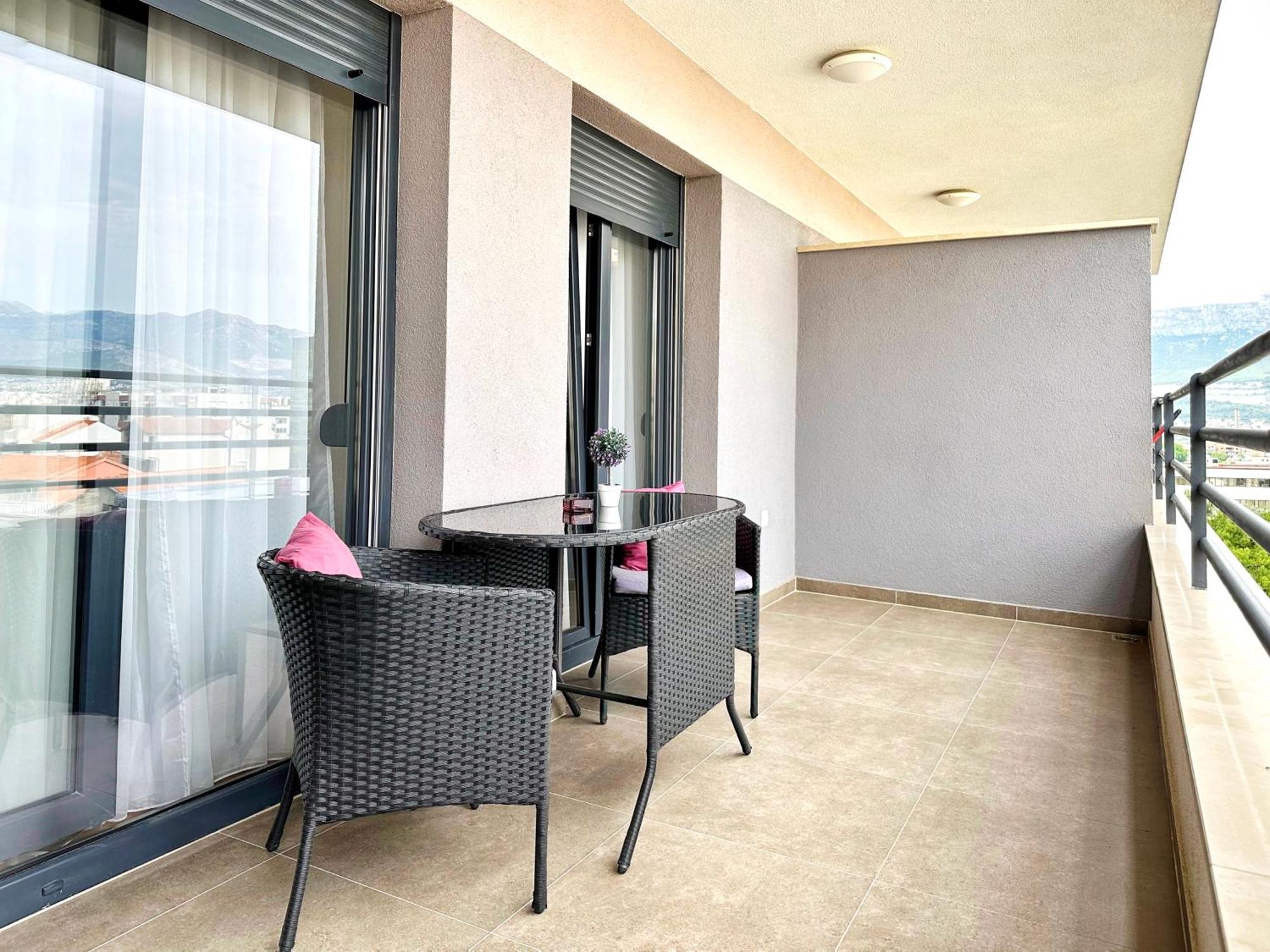Apartament S'Akvarel 1 & 5 - Private Garage Split Zewnętrze zdjęcie